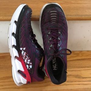 Hoka One One Vanquish 3